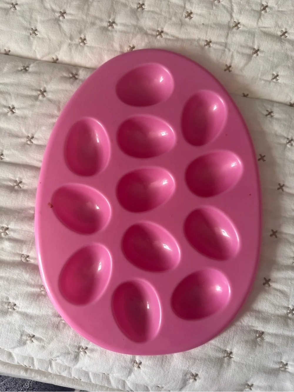 Pink Oval Silicone Egg-Shaped Mold